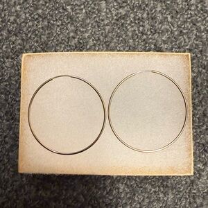 Loren Stewart Nakita Hoops